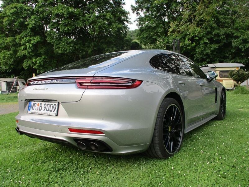 Gebraucht Porsche Panamera 4 Sport 462 PS (339 kW) 2019 Silber Limousine