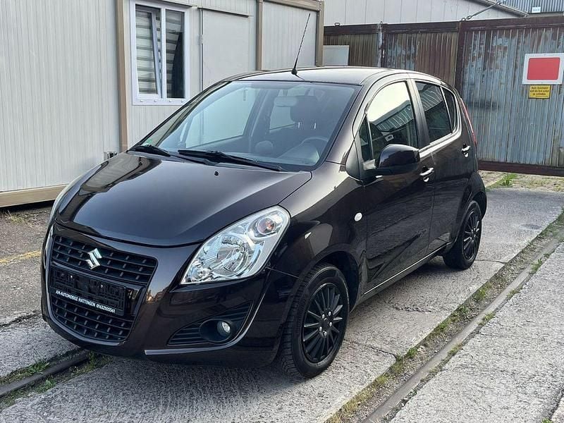 Braun Gebraucht 2013 Suzuki Splash Club Kleinwagen | 4.900 € (Fairer Preis) - Bild 1/4