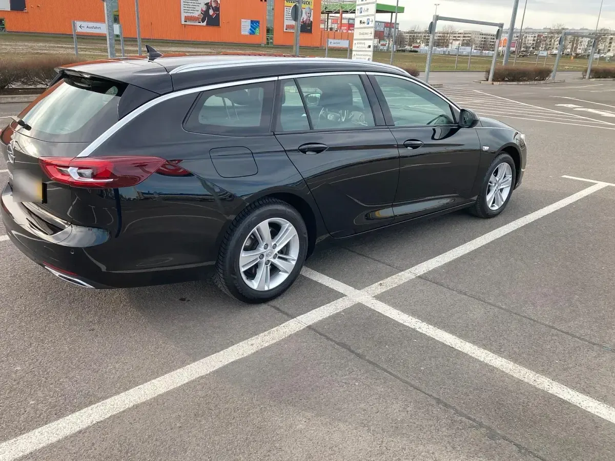 Gebraucht Opel Insignia 147 PS (108 kW) 2022 Schwarz Kombi