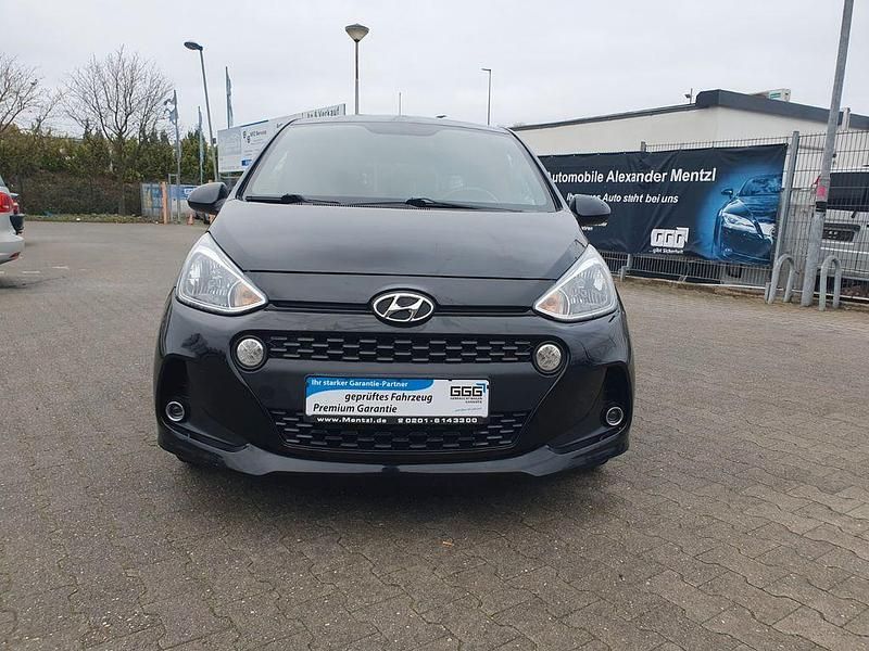 Gebraucht Hyundai i10 Passion 87 PS (63 kW) 2018 Schwarz Kleinwagen