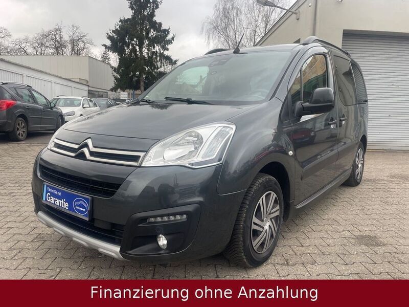 Grau Gebraucht 2016 Citroën Berlingo XTR Van / Kleinbus | 8.690 € (Fairer Preis) - Bild 1/4