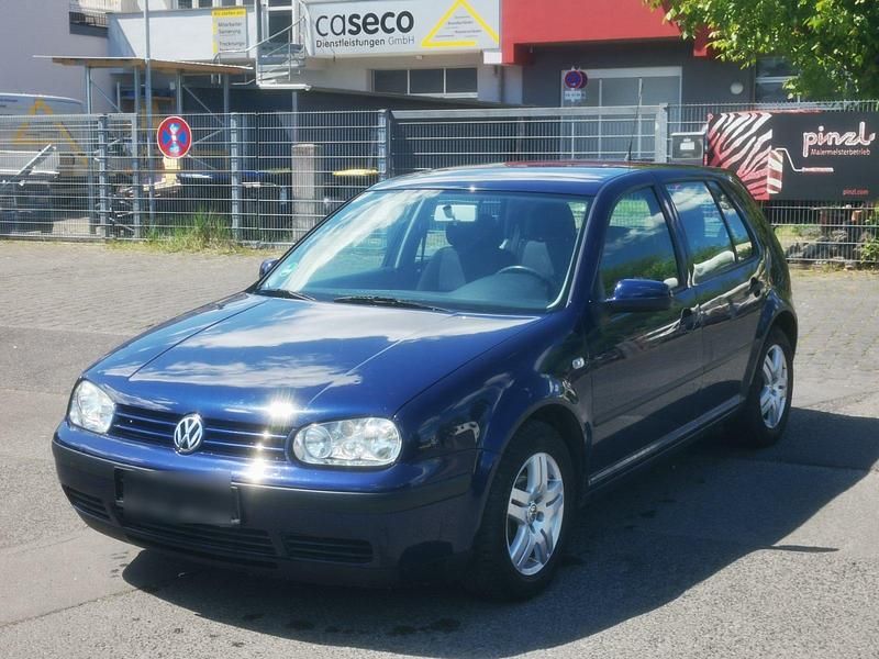 Blau Gebraucht 2001 VW Golf IV Limousine | 1.600 € (Fairer Preis) - Bild 1/4