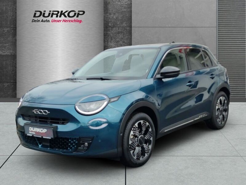 Grün Neu 2025 Fiat 600E La Prima SUV | 39.490 € - Bild 1/4