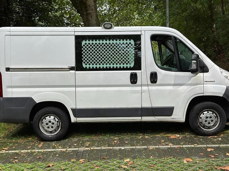 Gebraucht Peugeot Boxer 101 PS (74 kW) 2008 Weiß Van