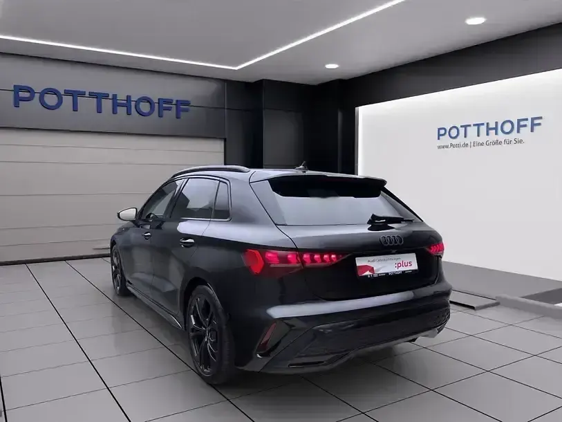 Gebraucht Audi A3 S-Line 150 PS (110 kW) 2025 Mythosschwarz metallic Limousine