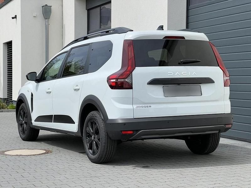 Neu Dacia Jogger Extreme 110 PS (80 kW) 2026 Van / Kleinbus