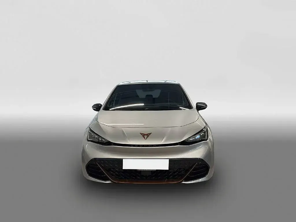 Second-hand Cupra Born 169 kW (231 CP) 2025 Argintiu Hatchback