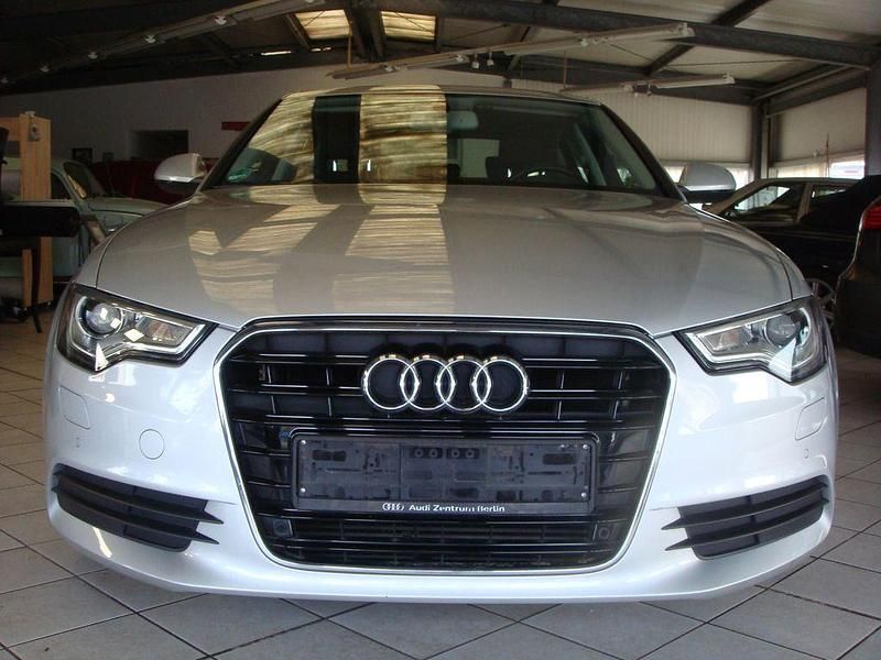 Gebraucht Audi A6 Sport 177 PS (130 kW) 2013 Silber Limousine