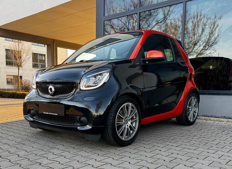 Gebraucht Smart ForTwo Cabrio 71 PS (52 kW) 2016 Schwarz Cabrio
