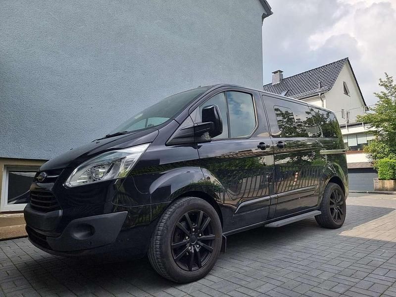 Schwarz Gebraucht 2013 Ford Transit Custom Titanium Van | 17.850 € (Fairer Preis) - Bild 1/1