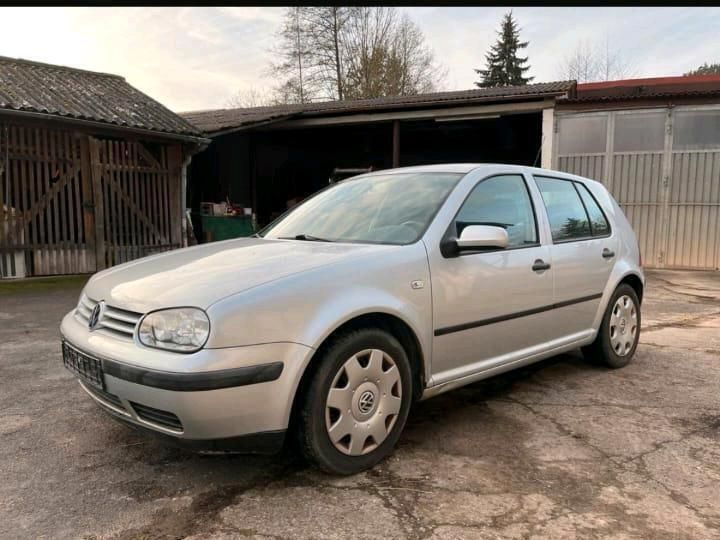 Grau Gebraucht 2000 VW Golf IV Kleinwagen | 1.600 € (Guter Preis) - Bild 1/2