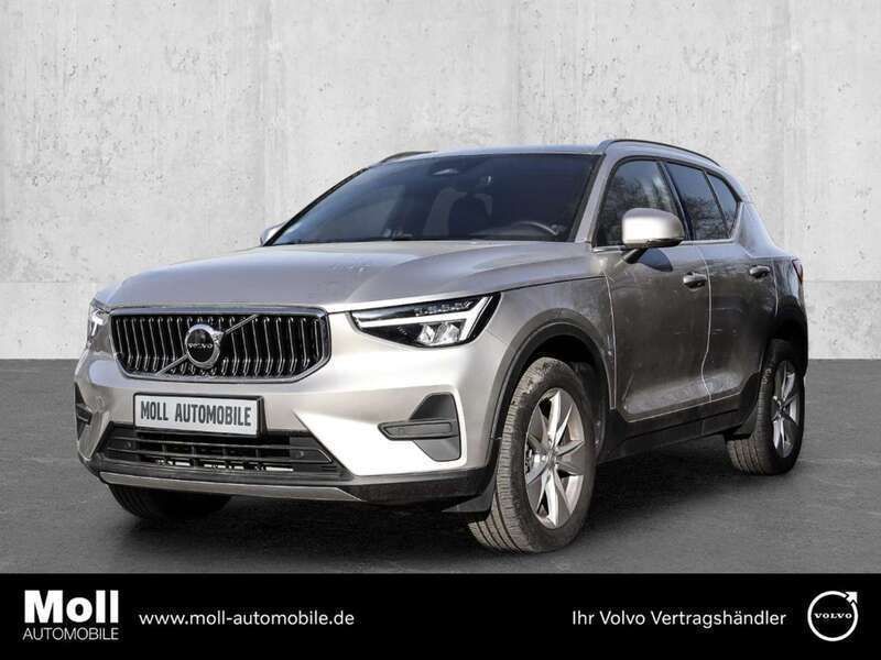 Beige Gebraucht 2023 Volvo XC40 Plus SUV | 33.390 € (Superpreis) - Bild 1/4