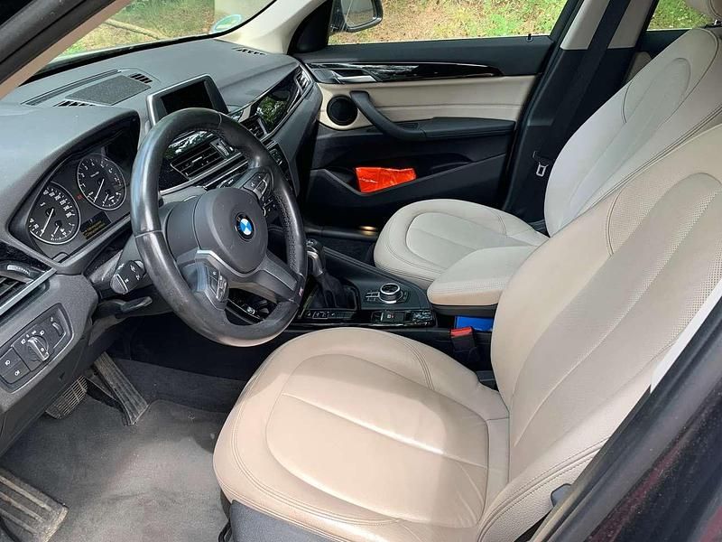 Braun Gebraucht 2016 BMW X1 xLine SUV | 19.900 € (Fairer Preis) - Bild 1/4