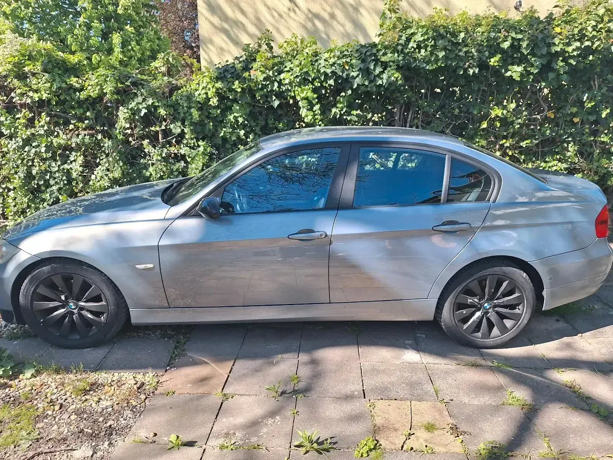 Usata BMW 318 129 CV (94 kW) 2008 Grigio Berlina