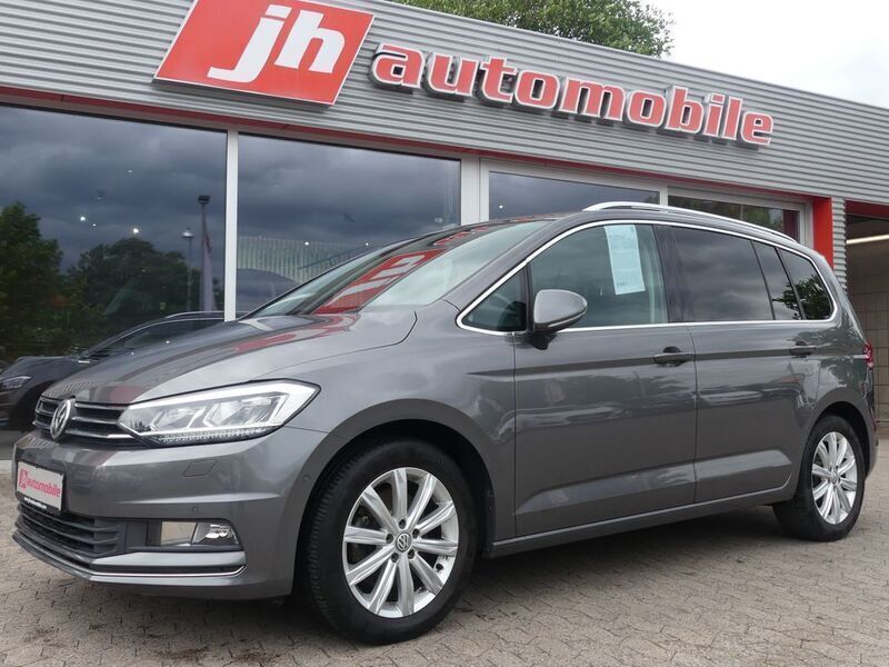 Grau Gebraucht 2016 VW Touran Highline Van / Kleinbus | 16.900 € (Fairer Preis) - Bild 1/4