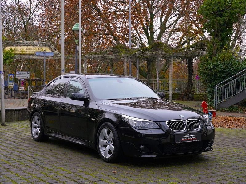 Schwarz Gebraucht 2007 BMW 530 M Sport Limousine | 14.995 € - Bild 1/4