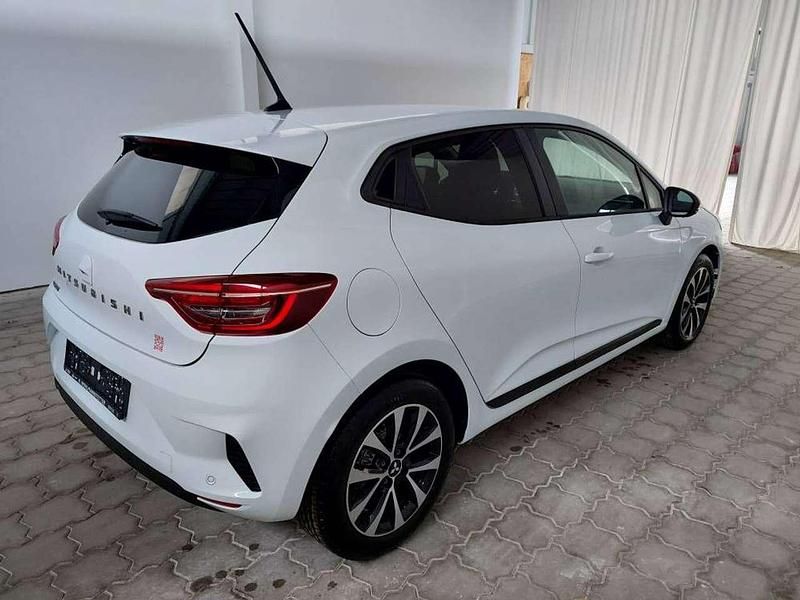 Neu Mitsubishi L Plus 91 PS (66 kW) 2025 369 (antarktisweiß) Limousine