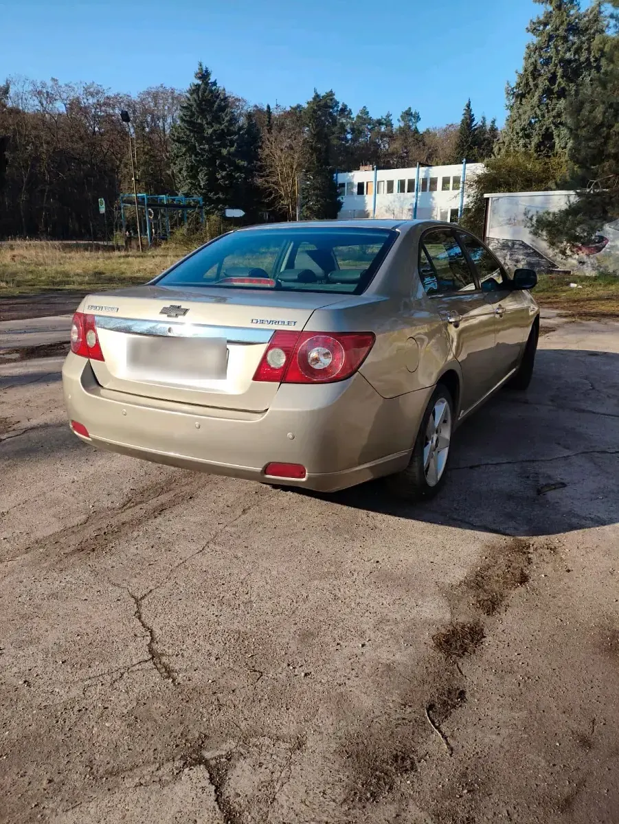 Gebraucht Chevrolet Epica 150 PS (110 kW) 2009 Gold Limousine