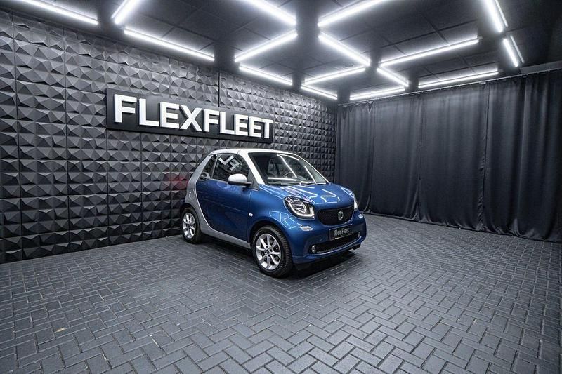 Gebraucht Smart ForTwo Cabrio Passion 90 PS (66 kW) 2016 Blau Cabrio