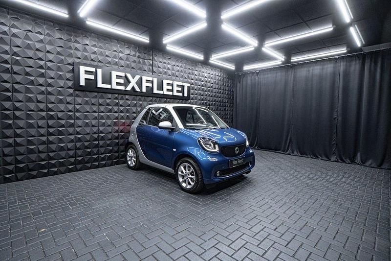Gebraucht Smart ForTwo Cabrio Passion 90 PS (66 kW) 2016 Blau Cabrio