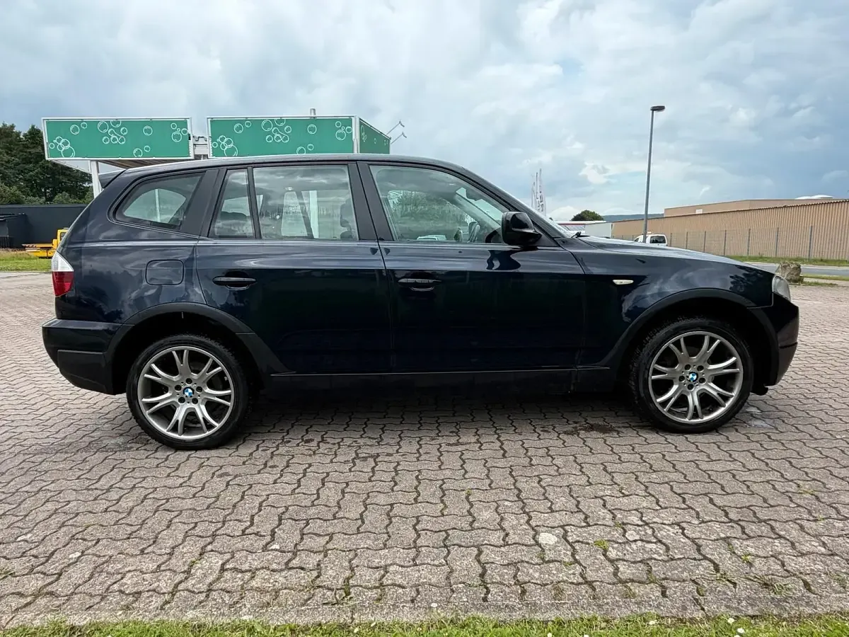Gebraucht BMW X3 177 PS (130 kW) 2009 Blau SUV
