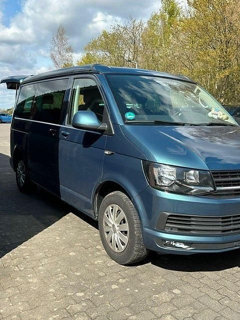 Gebraucht VW California Beach 150 PS (110 kW) 2017 Grün Van