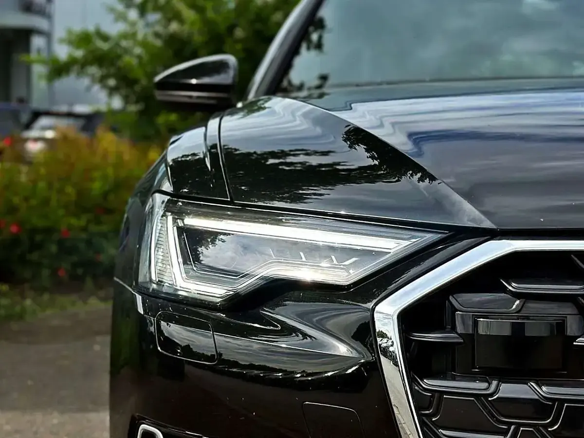 Gebraucht Audi A6 Ambiente 265 PS (194 kW) 2025 Schwarz Kombi