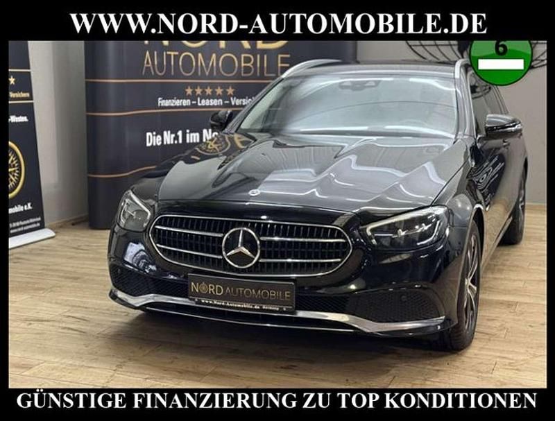 Schwarz Gebraucht 2020 Mercedes E300 Avantgarde Kombi | 25.850 € (Fairer Preis) - Bild 1/3