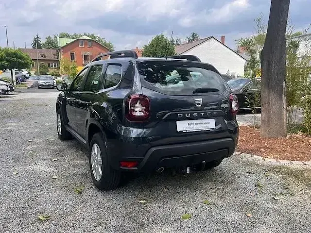 Gebraucht Dacia Duster Comfort 116 PS (85 kW) 2020 Grau SUV