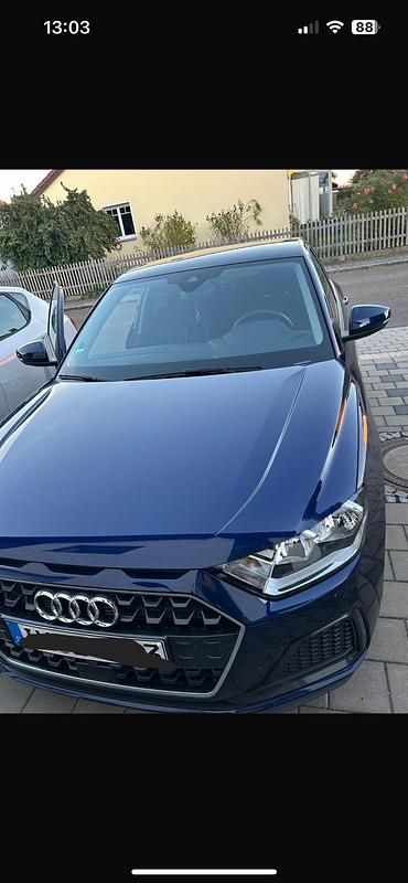 Gebraucht Audi A1 Sportback Advanced Plus 95 PS (69 kW) 2022 Blau Kleinwagen