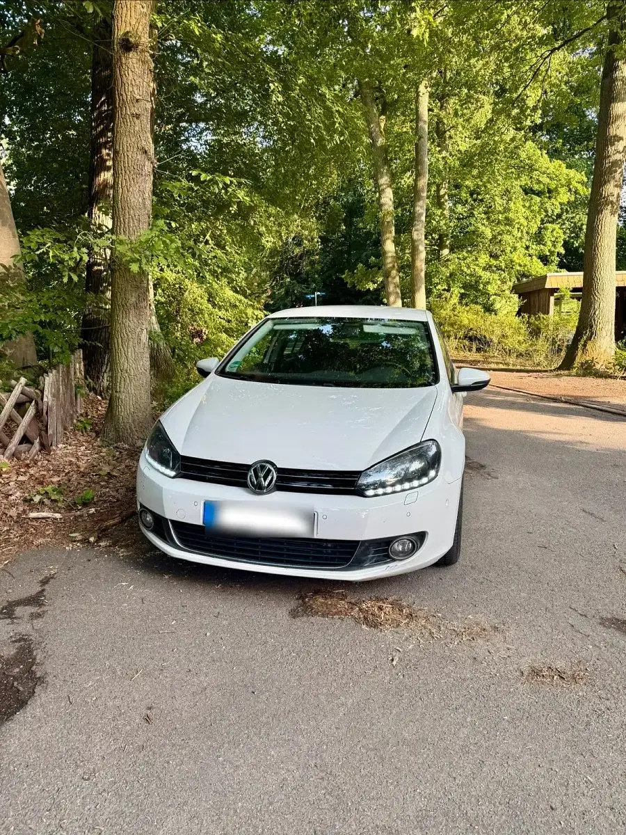 Gebraucht VW Golf VI 160 PS (117 kW) 2009 Weiß Kleinwagen