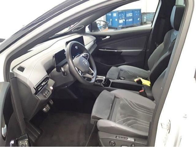 Gebraucht VW ID.4 Pro 210 kW (286 PS) 2025 Gletscherweiß metallic (metallic) SUV