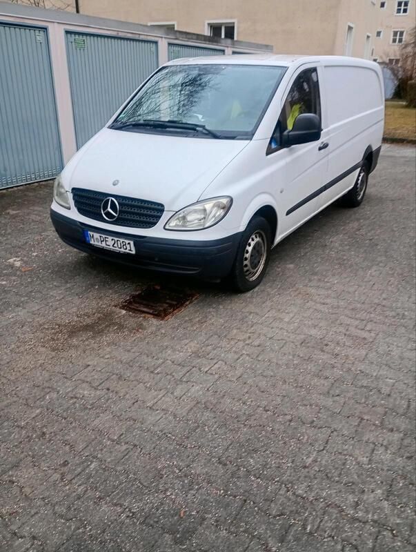 Weiß Gebraucht 2009 Mercedes Vito Van / Kleinbus | 4.100 € (Fairer Preis) - Bild 1/4
