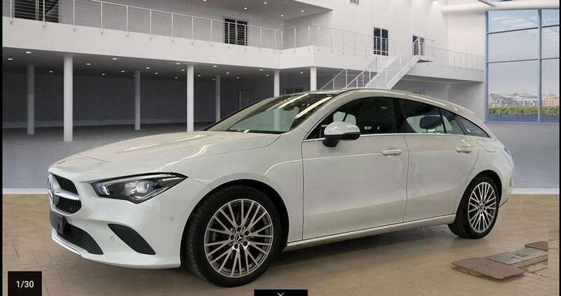 Digitalweiss metalliclack Gebraucht 2020 Mercedes CLA200 Kombi | 23.980 € (Guter Preis) - Bild 1/3
