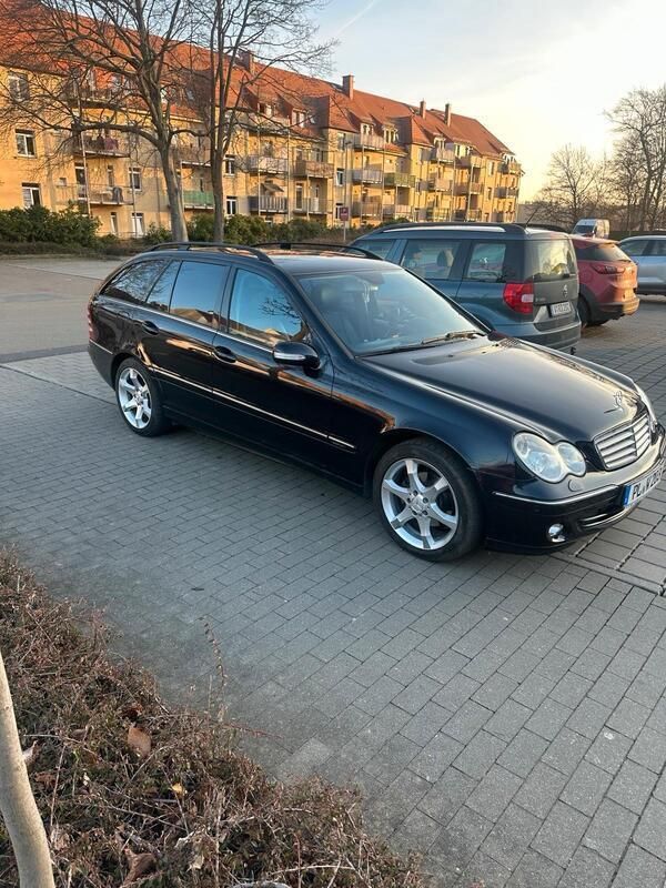 Schwarz Gebraucht 2006 Mercedes C200 Sport Edition Kombi | 4.000 € (Fairer Preis) - Bild 1/4