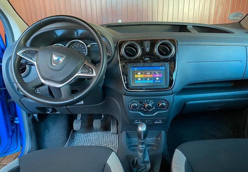 Gebraucht Dacia Dokker Stepway 131 PS (96 kW) 2019 Blau Van / Kleinbus