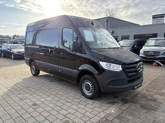 Gebraucht Mercedes Sprinter 150 PS (110 kW) 2022 Tiefschwarz Van