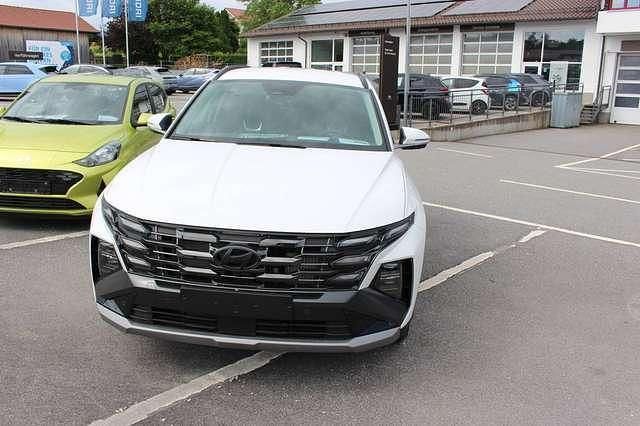 Weiß Gebraucht 2024 Hyundai Tucson SUV | 38.730 € (Teuer) - Bild 1/4