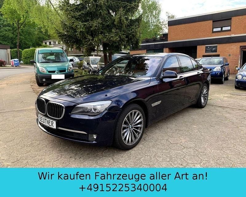 Gebraucht BMW 750 Shadowline 408 PS (300 kW) 2010 Blau Limousine