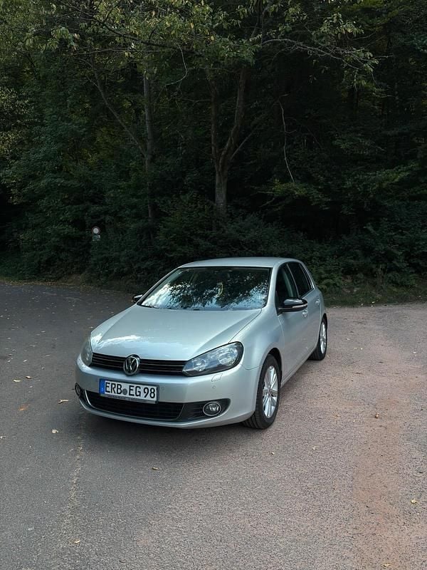 Grau Gebraucht 2012 VW Golf VI Kleinwagen | 4.400 € (Guter Preis) - Bild 1/4