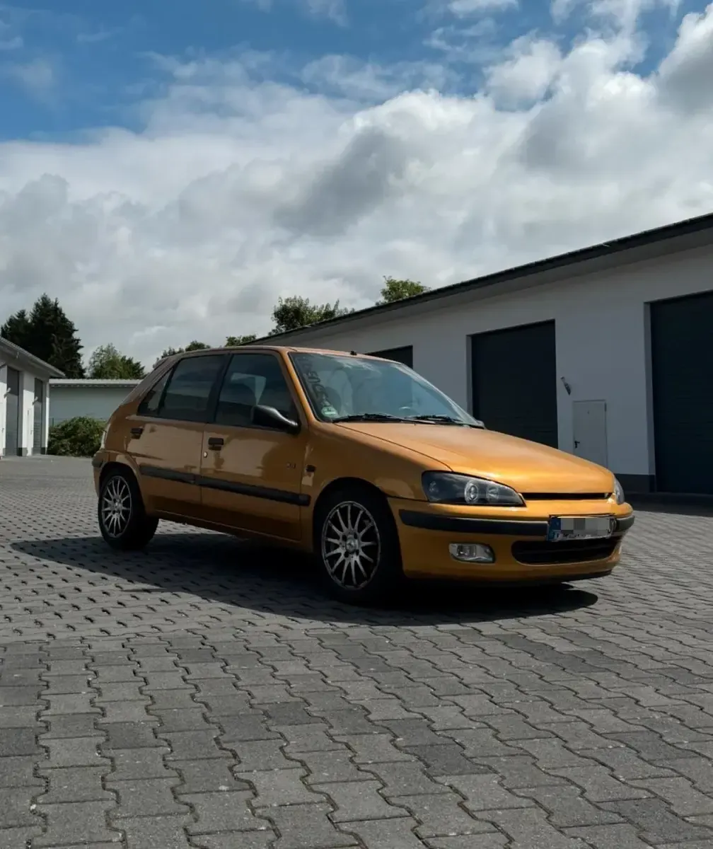 Gebraucht Peugeot 106 60 PS (44 kW) 1998 Gold Kleinwagen