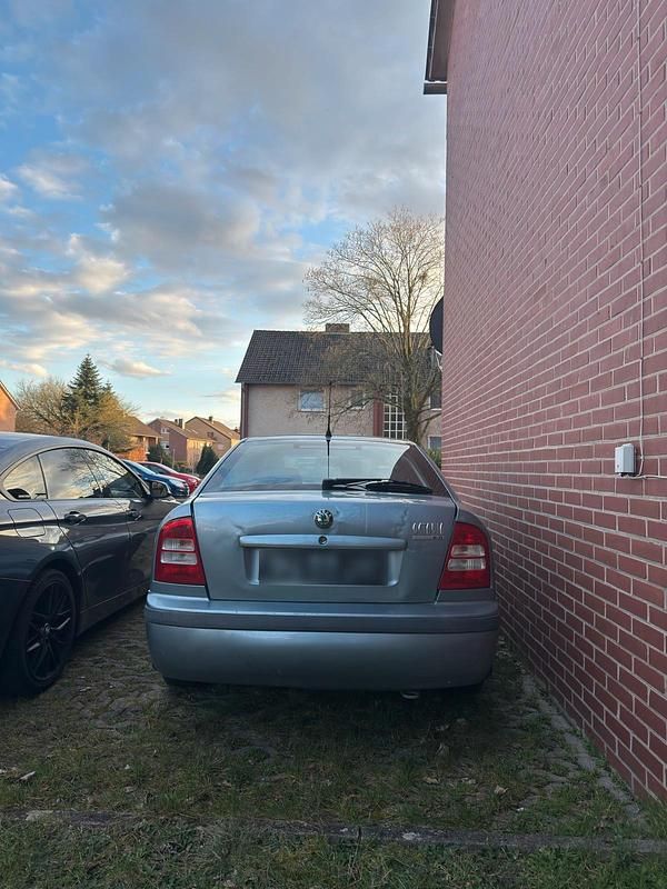 Gebraucht Skoda Octavia 116 PS (85 kW) 2001 Silber Limousine