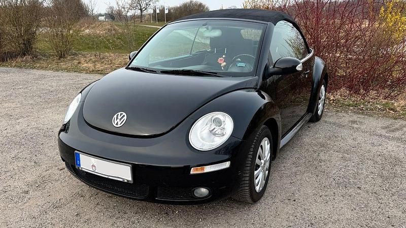 Gebraucht VW New Beetle 75 PS (55 kW) 2007 Schwarz Kleinwagen
