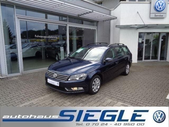 Gebraucht VW Passat 140 PS (102 kW) 2013 Blau metallic Kombi