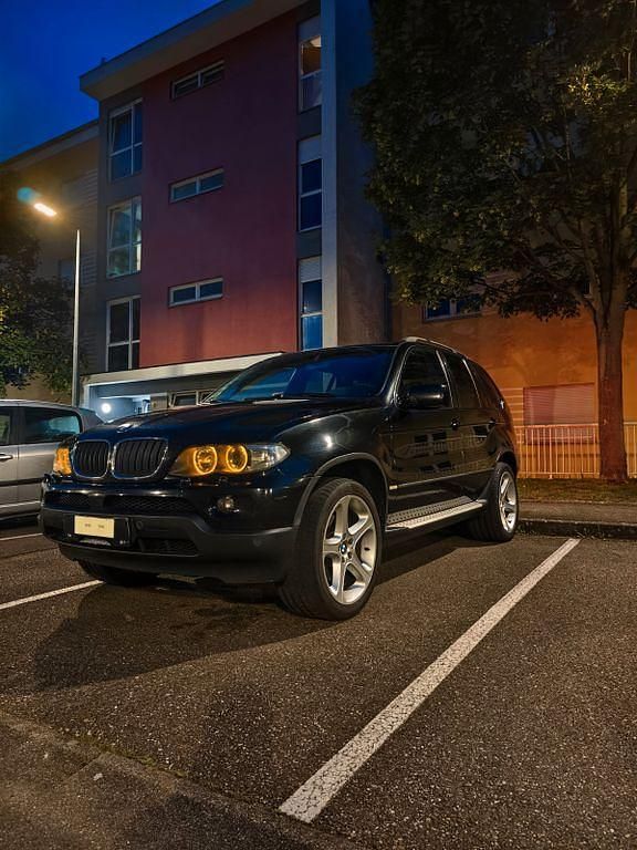 Schwarz Gebraucht 2005 BMW X5 Exclusive SUV | 5.400 € (Etwas zu teuer) - Bild 1/4