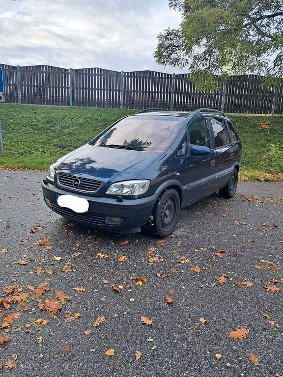 Blau Gebraucht 2002 Opel Zafira Executive Van / Kleinbus | 2.750 € (Fairer Preis) - Bild 1/4