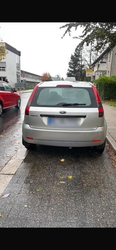 Silber Gebraucht 2002 VW Golf IV Kleinwagen | 700 € (Superpreis) - Bild 1/4