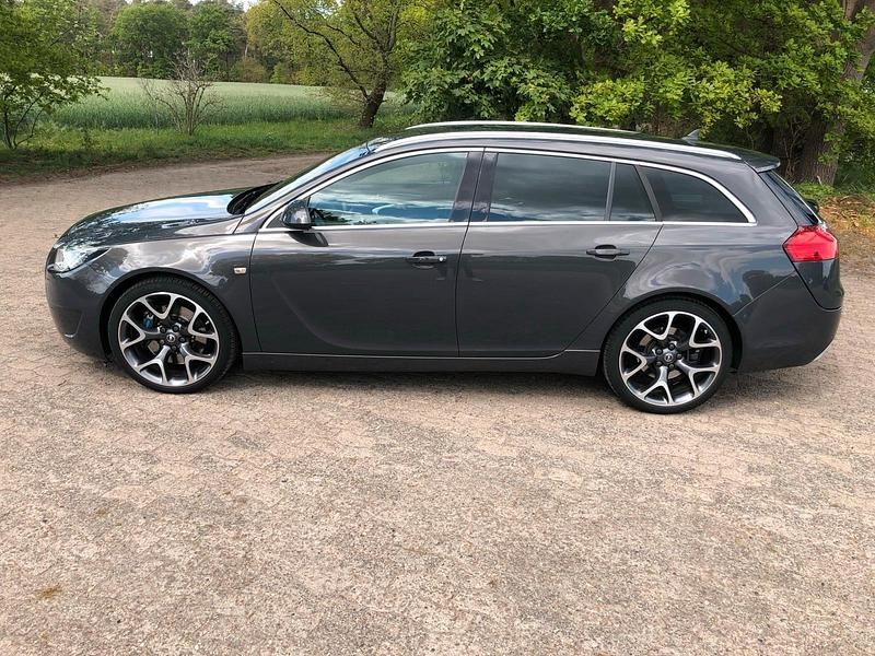 Gebraucht Opel Insignia OPC 325 PS (239 kW) 2013 Grau Kombi