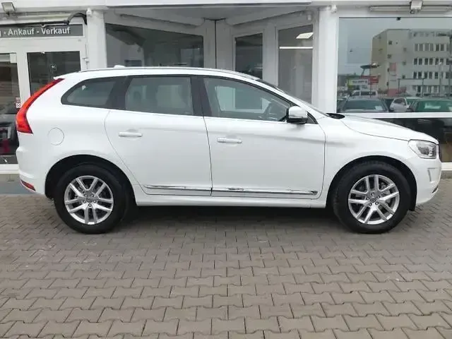 Gebraucht Volvo XC60 Summum 245 PS (180 kW) 2017 Weiß SUV