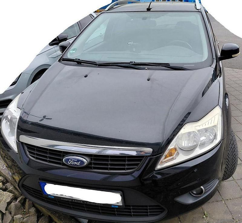 Gebraucht Ford Focus Viva 109 PS (80 kW) 2011 Schwarz Limousine